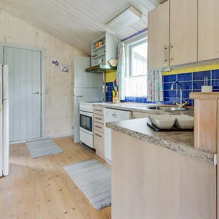 Two-bedroom Holiday In Hébergement de vacances Hals