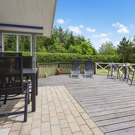 Two-bedroom Holiday In Hébergement de vacances *